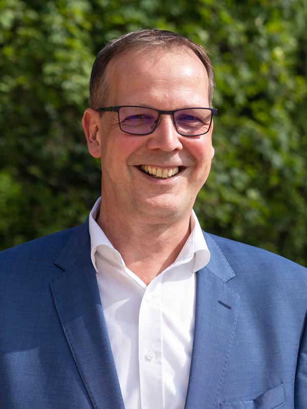 efc berater frank hussmann 34
